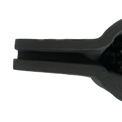 Heat Resistance Crucible With Pouring Nozzle Metal Saving Silicon Carbide Graphite