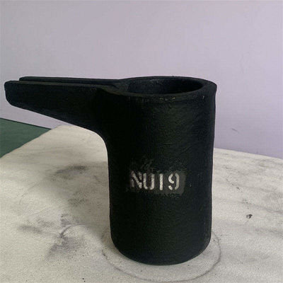 48% Graphite Chemical Stability and High Capacity SiC Carbide Graphite with Pouring Nozzle for Precise Metal Pouring