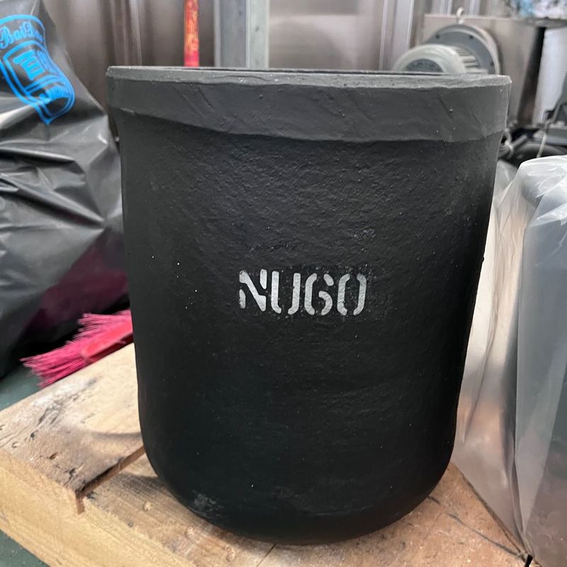 100-500 kg SiC Graphite Crucibles for Metal Induction Melting Designed for High Temperature Melting and Casting Applications